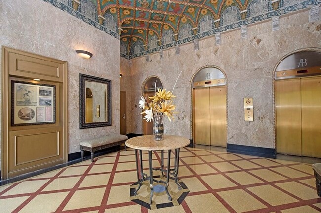The American Building Lobby - 30 East Central Pky
