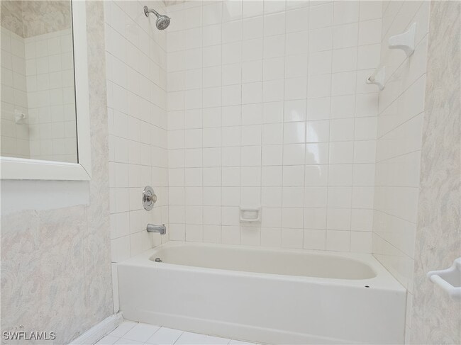 Building Photo - 607 Brookwood Pl