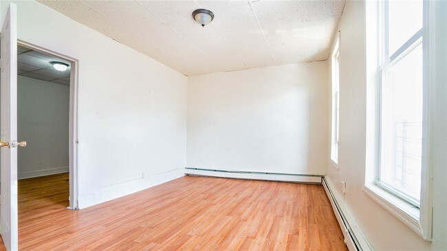 Foto del edificio - 1165 Summit Ave