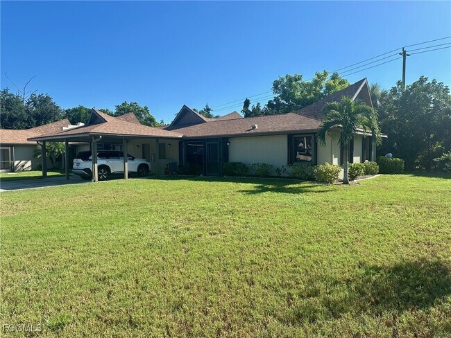 Foto del edificio - 4266 Island Cir