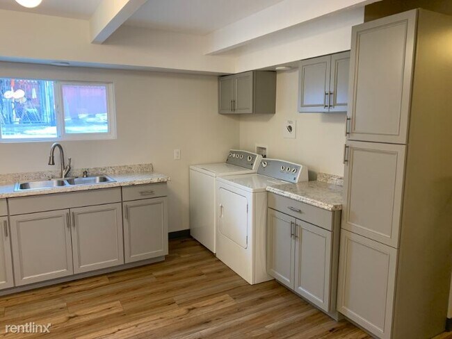 Building Photo - 2 br, 1 bath Apartment - 16820 Easy Street