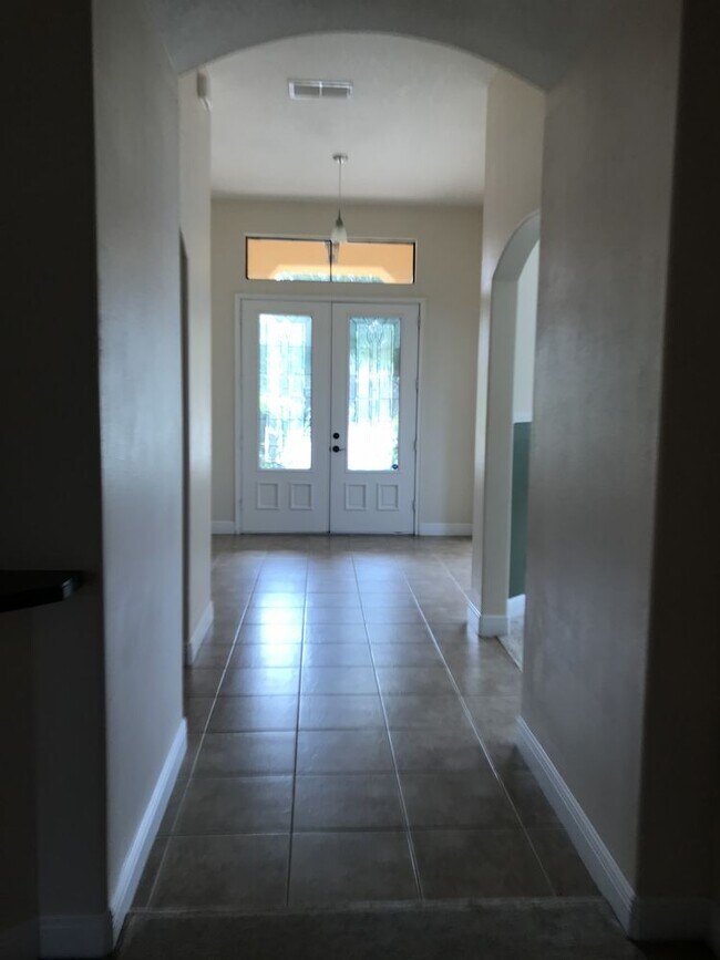 Building Photo - 1580 Prairie Oaks Dr
