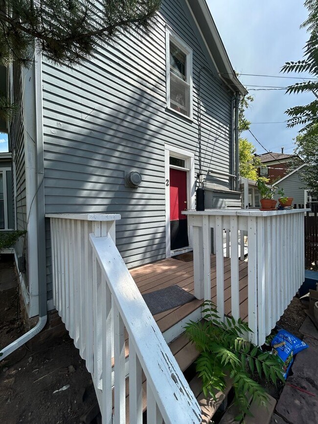 Foto del edificio - Studio for rent on the Hill - Available Now!