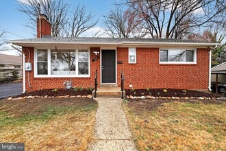 Building Photo - 1608 Elson St