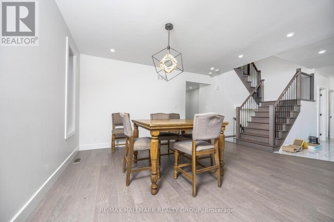 Building Photo - 3548 Paul Anka Dr