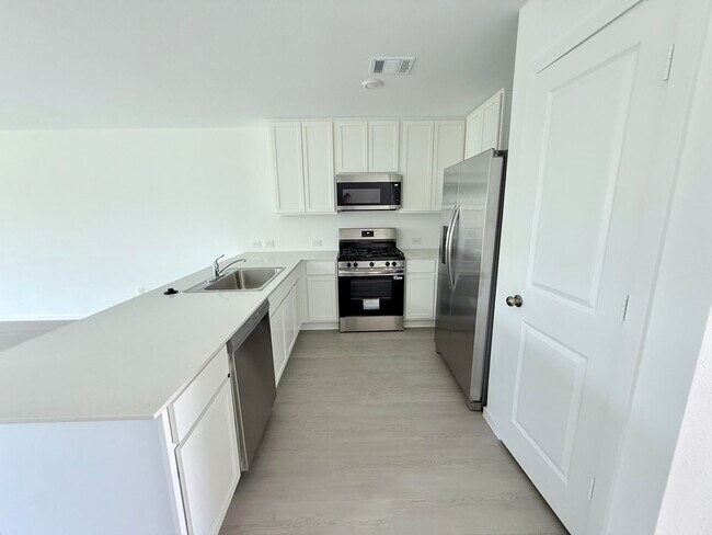 Building Photo - 920 Capracotta Dr