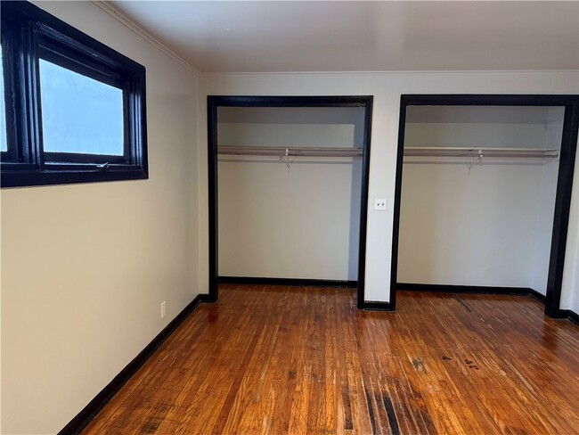 Foto del edificio - 710 Jay St