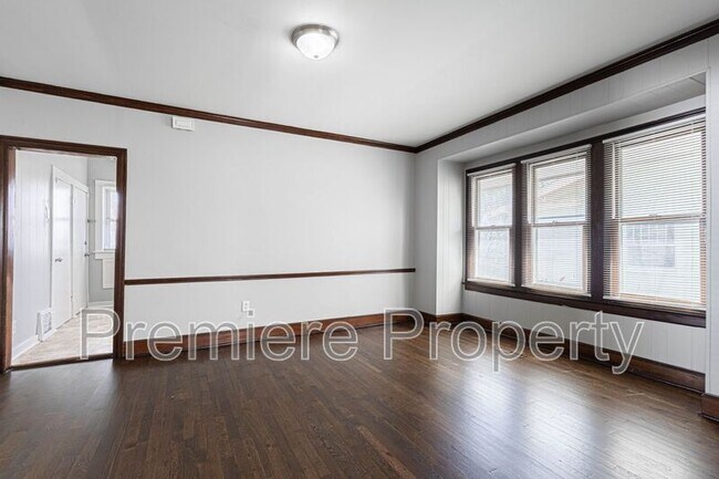 Foto del edificio - 1731 S Crescent Ave