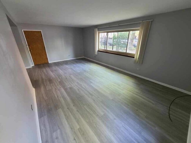 living room - 1401 W Carmen Ave