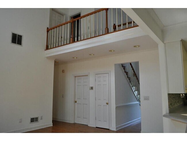 Foto del edificio - 2702 Bridgegate Cove NE