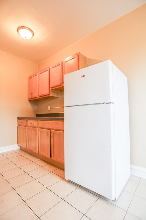 Foto principal - 5011 N Damen Ave