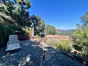 Building Photo - 482 Scenic Ave