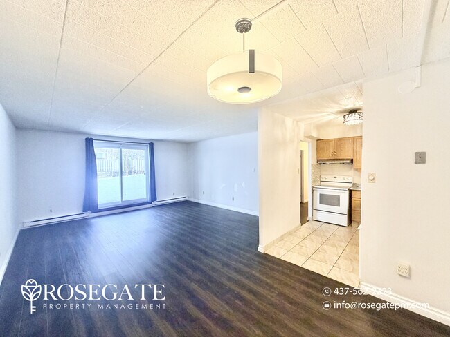 Building Photo - All-Inclusive 3-Bedroom Home with Parking, Porch & Backyard in Kitchener