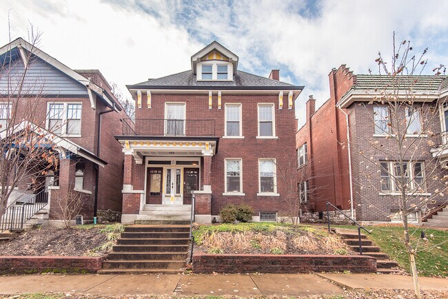 Building Photo - 4130 Botanical Ave