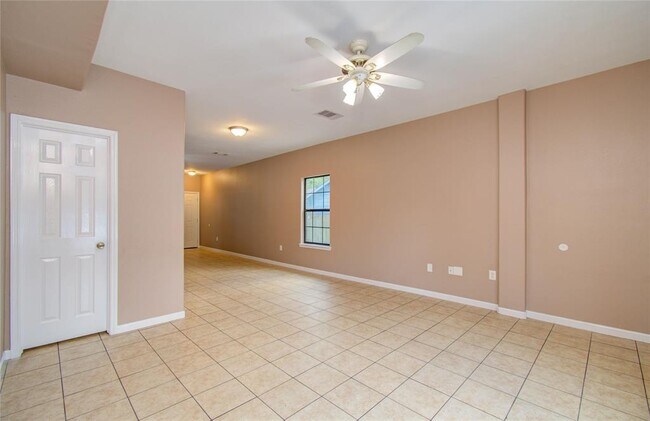 Building Photo - 1718 Roxella St