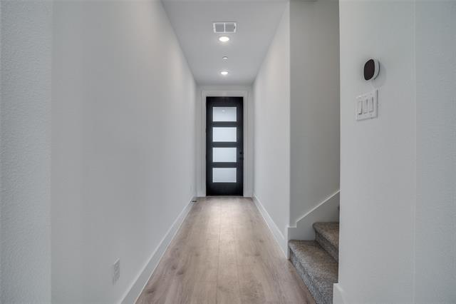 Building Photo - 8925 Enclave Wy