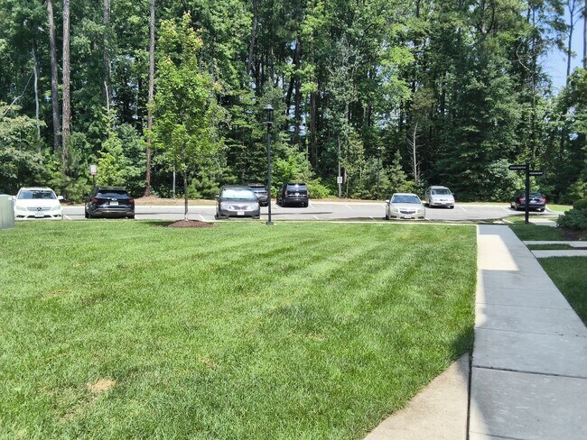 Foto del edificio - Modern 3 Bed 2.5 Bath Townhouse/Condo Near West End Henrico