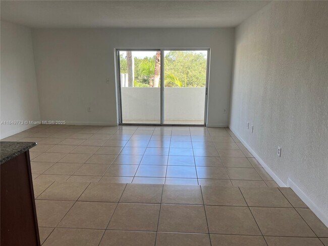 Foto del edificio - 8950 SW 69th Ct