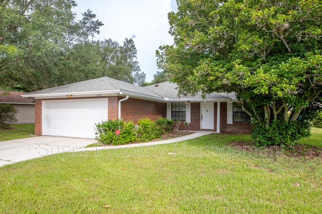 Foto del edificio - 12449 Long Lake Dr N