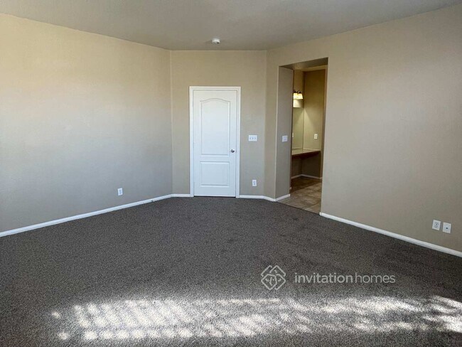 Building Photo - 10756 Moroccan Ct