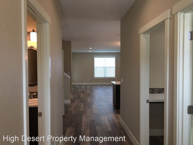 Foto del edificio - 3 br, 2.5 bath House - 909 Whistle Way