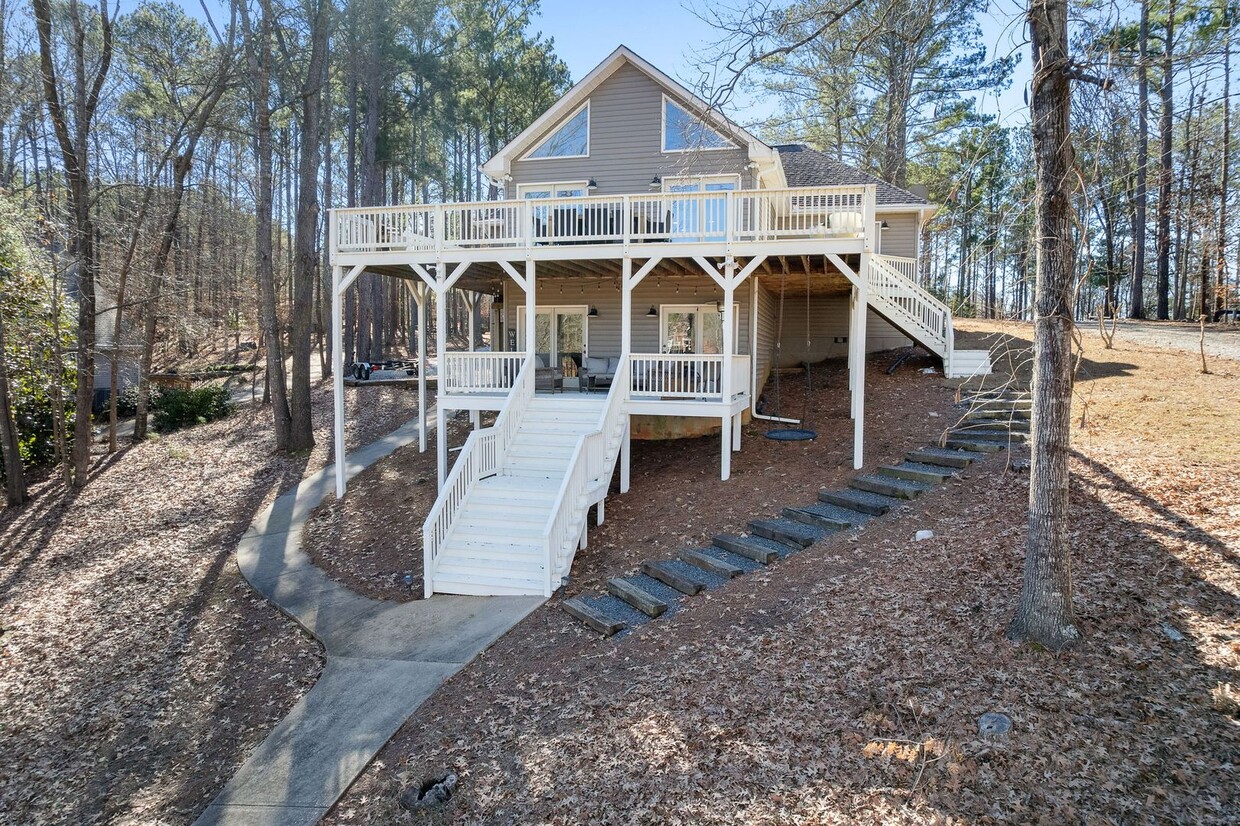 Foto principal - Lakefront Oconee Home