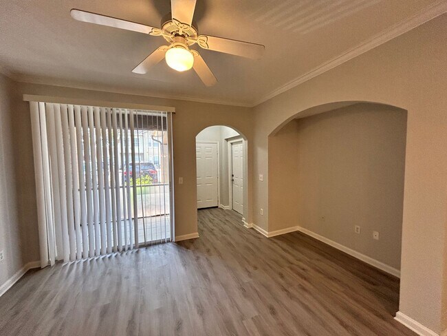 Foto del edificio - Lovely 2/2 Ground Floor Condo For Rent in ...