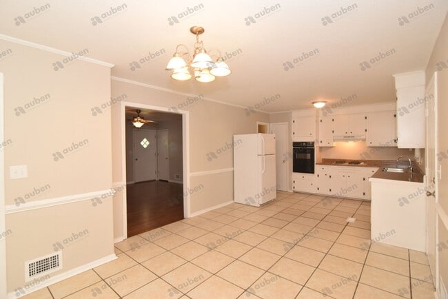 Foto del edificio - 3 Bed/2 Bath in Quiet Cul-de-Sac