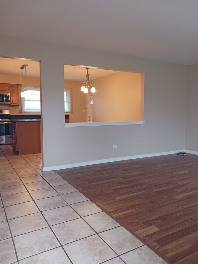 Foto del edificio - 546 Fawn Ct