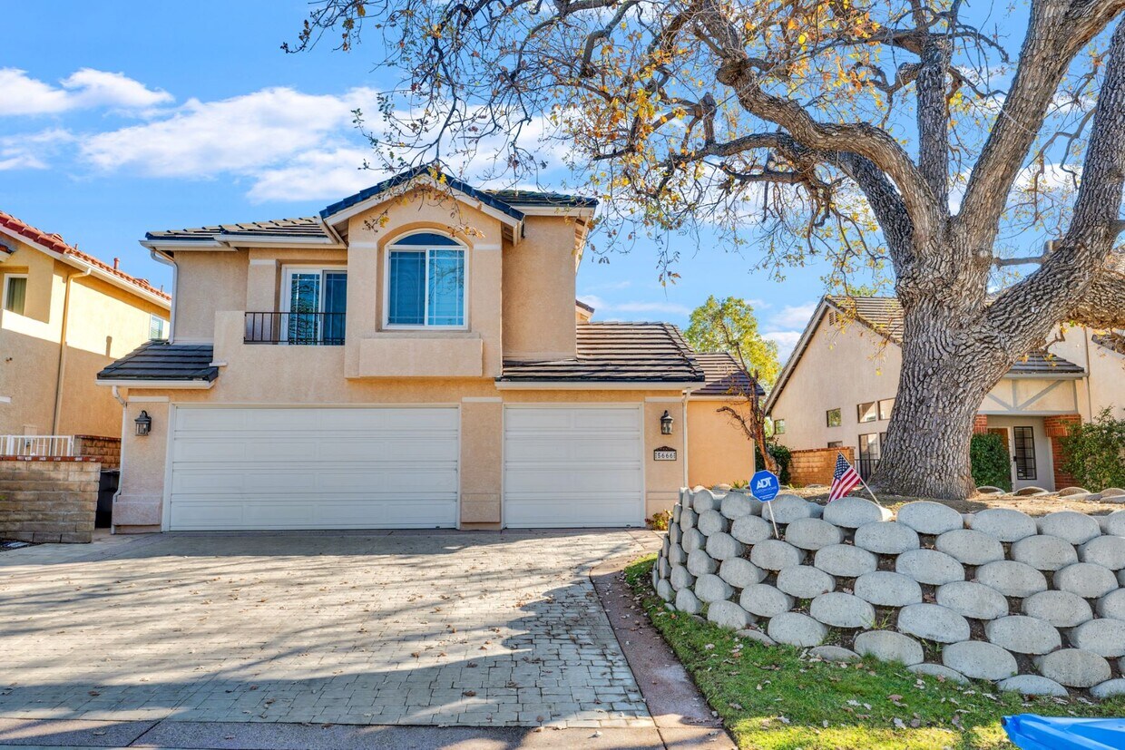 Foto principal - 5666 Silver Valley Ave