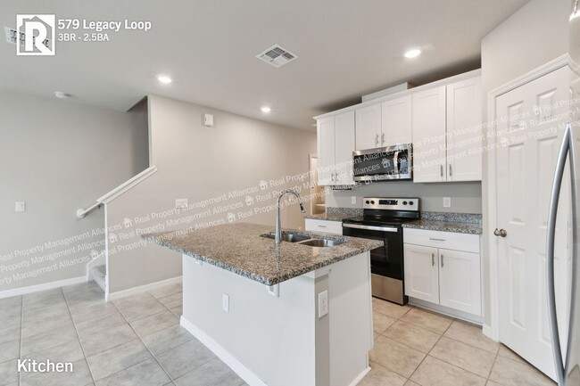 Foto del edificio - 579 Legacy Lp
