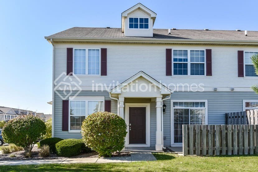 Primary Photo - 2562 Hillsboro Blvd