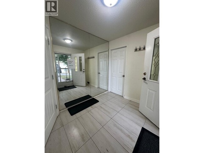 Building Photo - Lower-2185 CASSIAR STREET