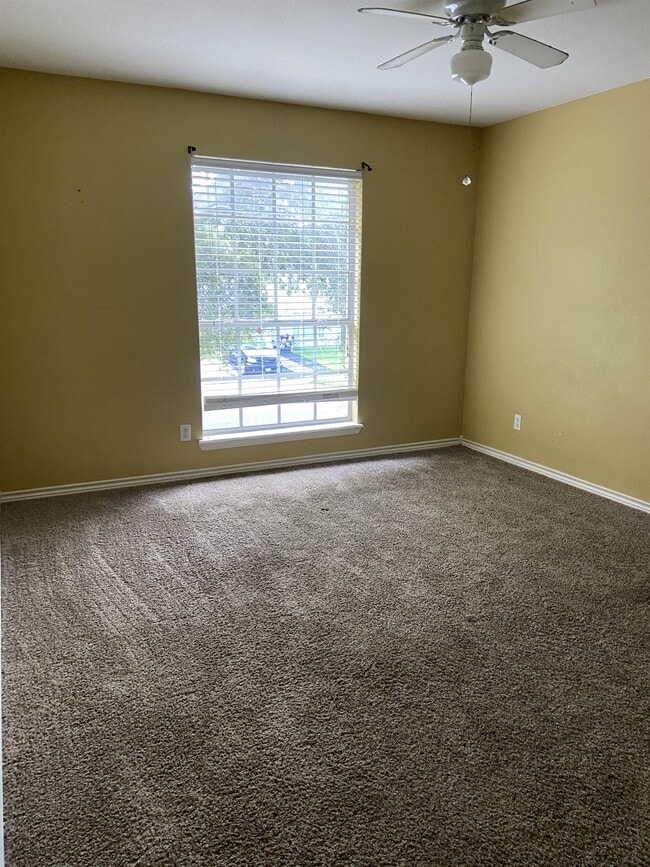 Building Photo - 7641 Timber Crest Dr