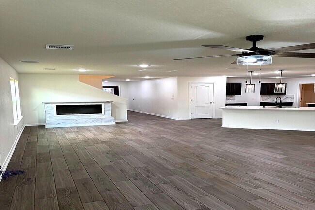 Foto del edificio - 20818 Filbert Ln