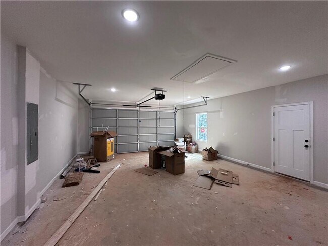 Building Photo - 305 Blueberry Hill Ln