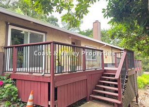 Building Photo - 19010 Beatrice Dr