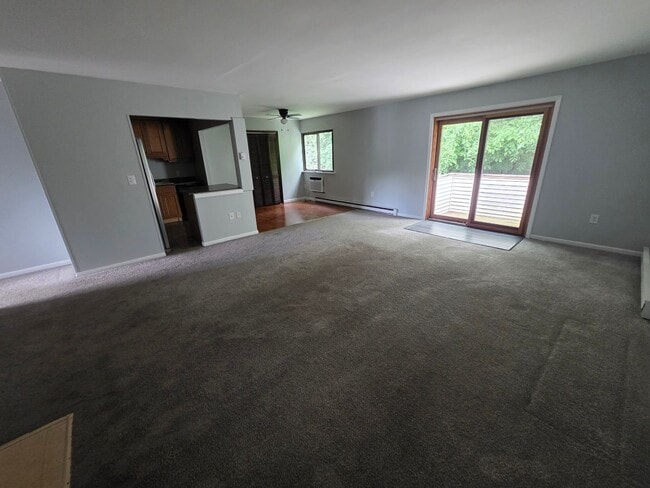 Building Photo - Beautiful 2 Bedroom Apartment - Wappingers...