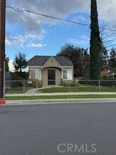 Building Photo - 2725 Mimosa St