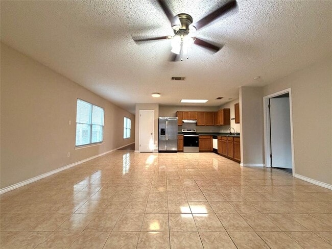 Building Photo - 12932 Heyerdahl Dr