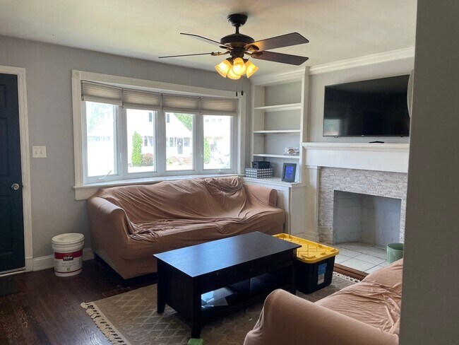 Foto del edificio - 2-Bedroom plus Office in Linthicum Heights