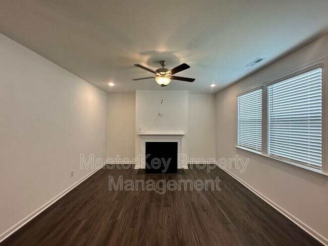 Foto del edificio - 1202 Briar Gate Dr