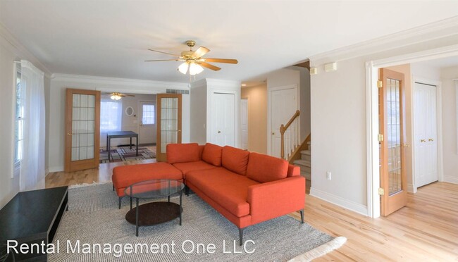 Building Photo - 3 br, 2.5 bath House - 506 Renshaw Street