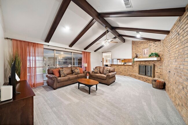 Building Photo - 4912 Goose Creek Dr