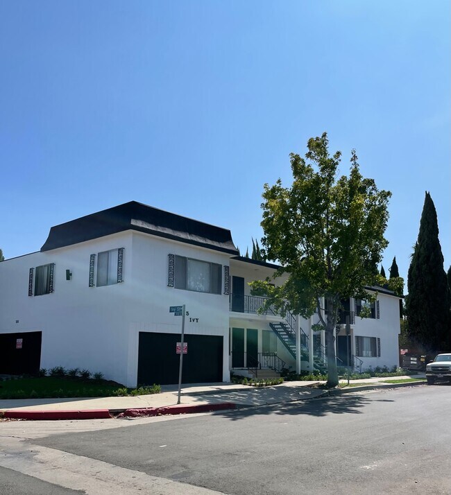 3115 Ivy St Unit 2, Los Angeles, CA 90034 Apartments in Los Angeles