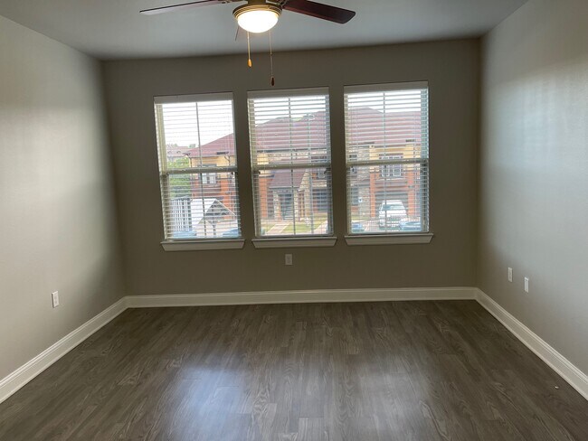 Bedroom - 3501 Ranch Road 620 S