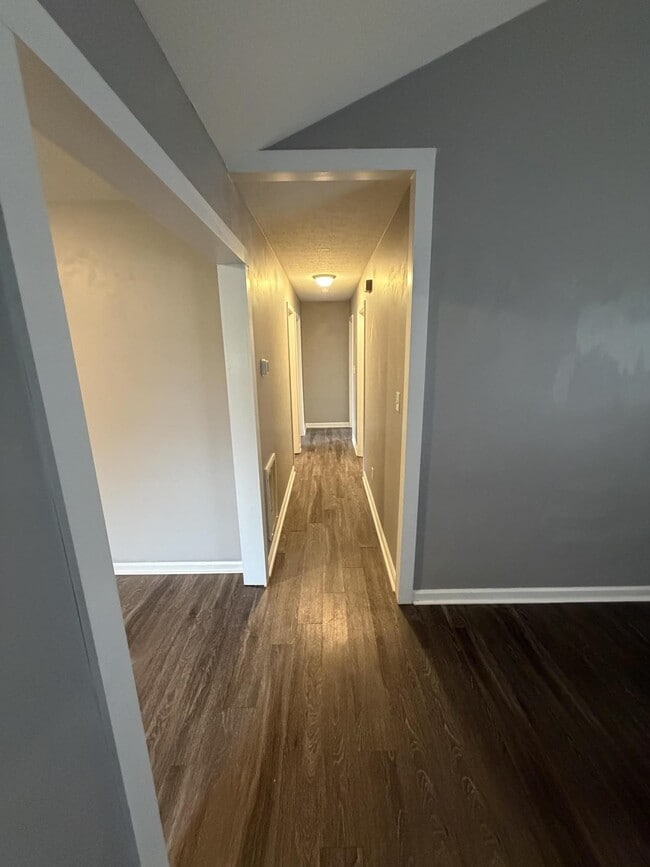 Building Photo - 155 Purcell Ave