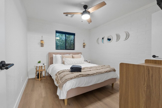 Foto del edificio - 4403 N 13th Pl