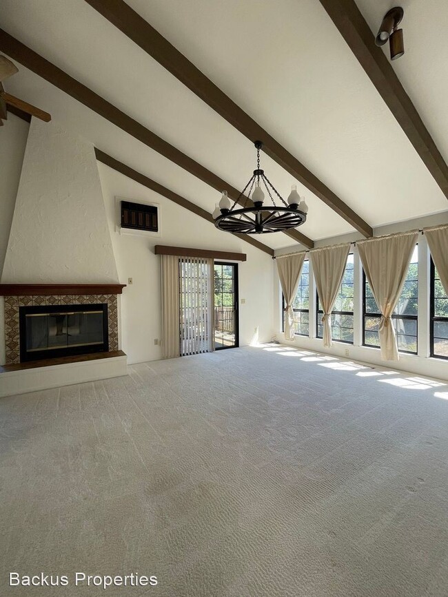 Building Photo - 3 br, 2 bath House - 23725 Determine Ln
