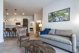 3BR, 3BA - 1316SF - The Oliver Luxury Apartments
